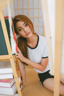 泳装美女